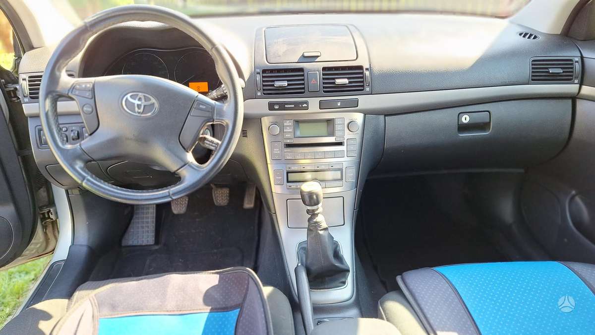 Toyota Avensis 2009 — photo 5