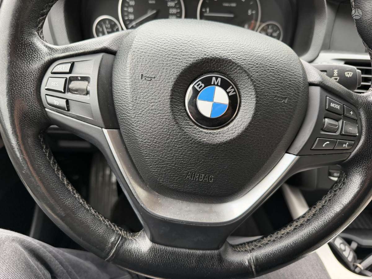 BMW X3 2012 — photo 10