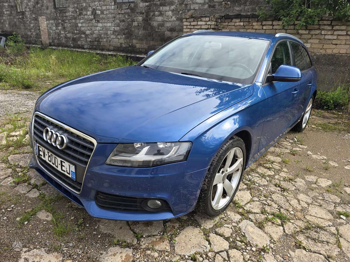 Audi A4 2008 — вигляд ззаду