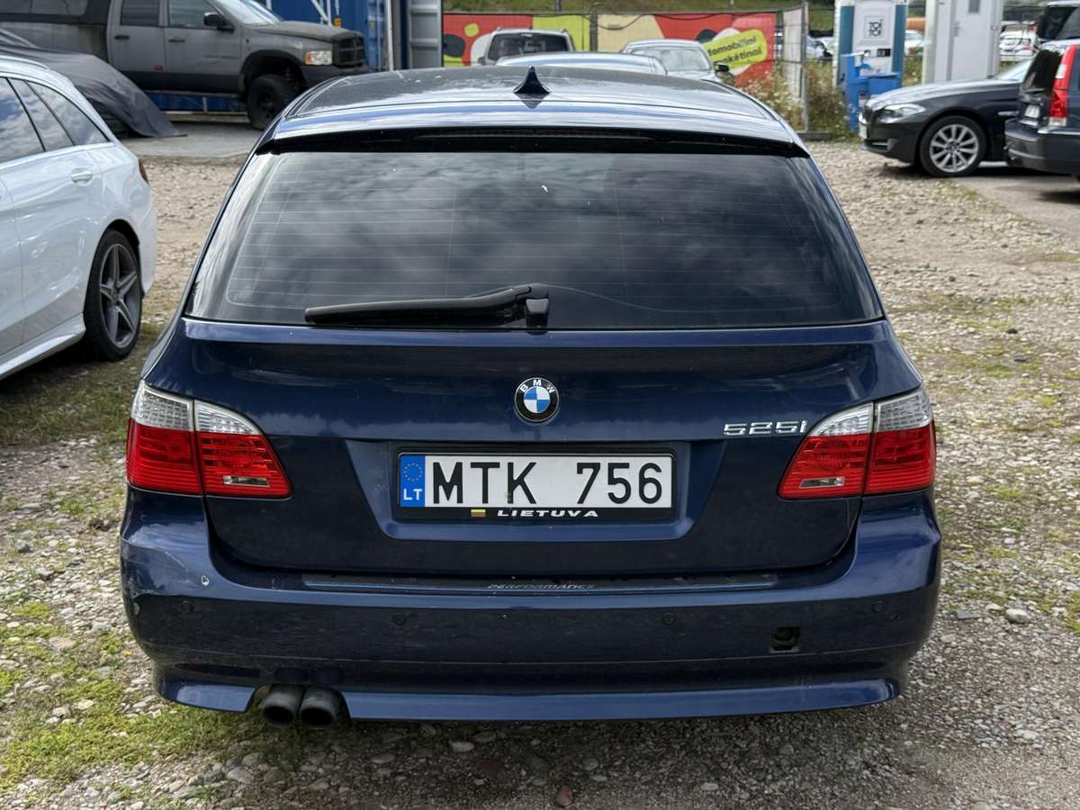 BMW 525 2009 — engine 2497 cm³, 190 HP (140kW)