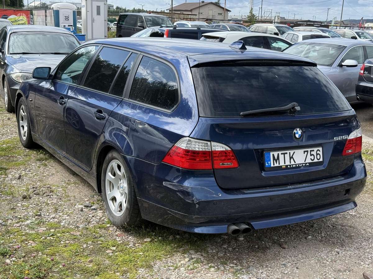 BMW 525 2009 — photo 5
