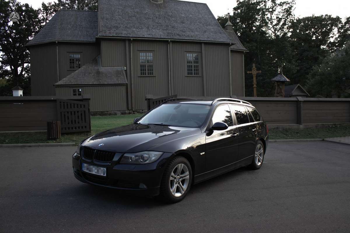 BMW 320, 2008