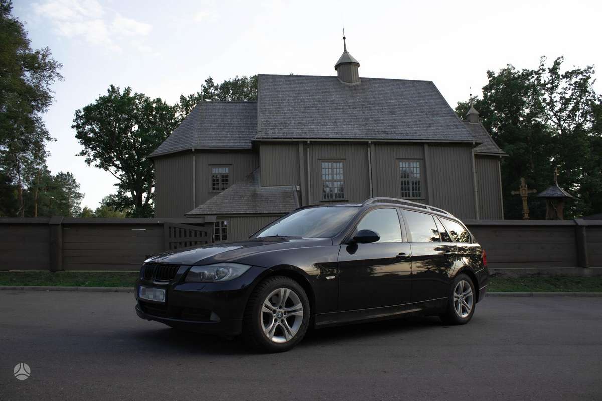BMW 320 2008 — photo 5