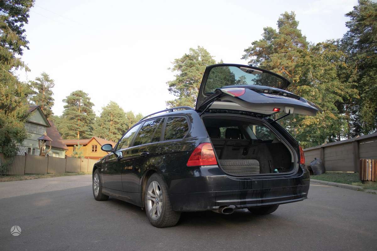BMW 320 2008 — photo 7
