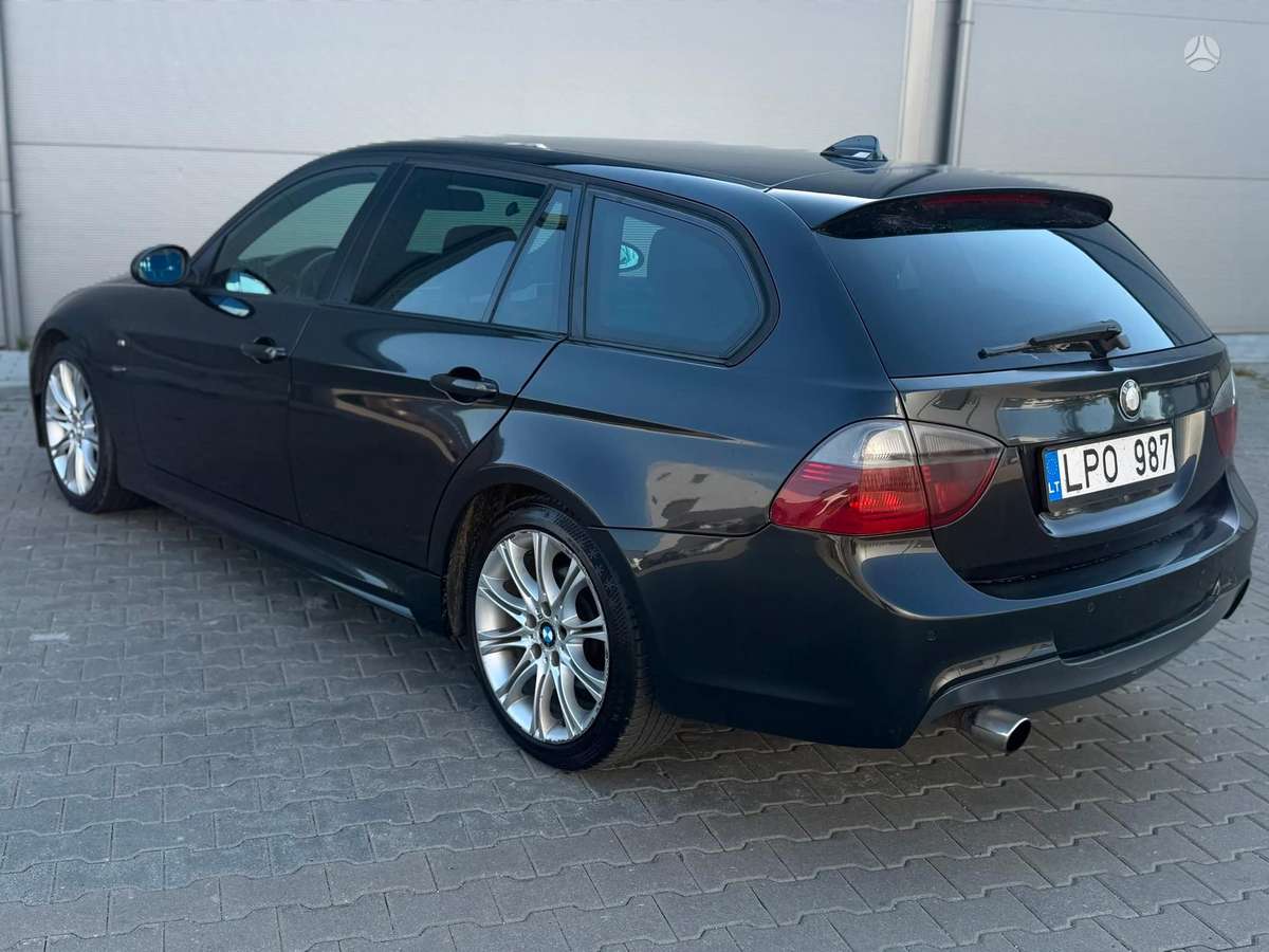 BMW 320 2006 — photo 11