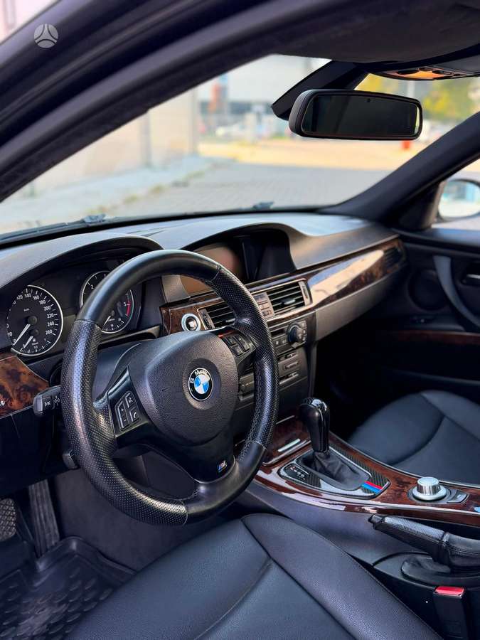 BMW 320 2006 — photo 13