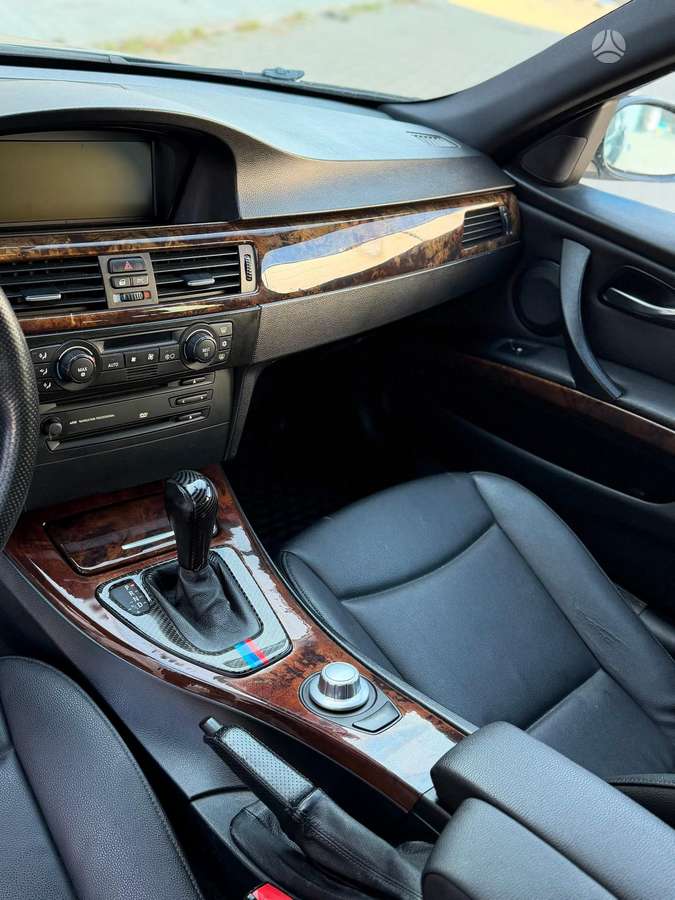 BMW 320 2006 — photo 14
