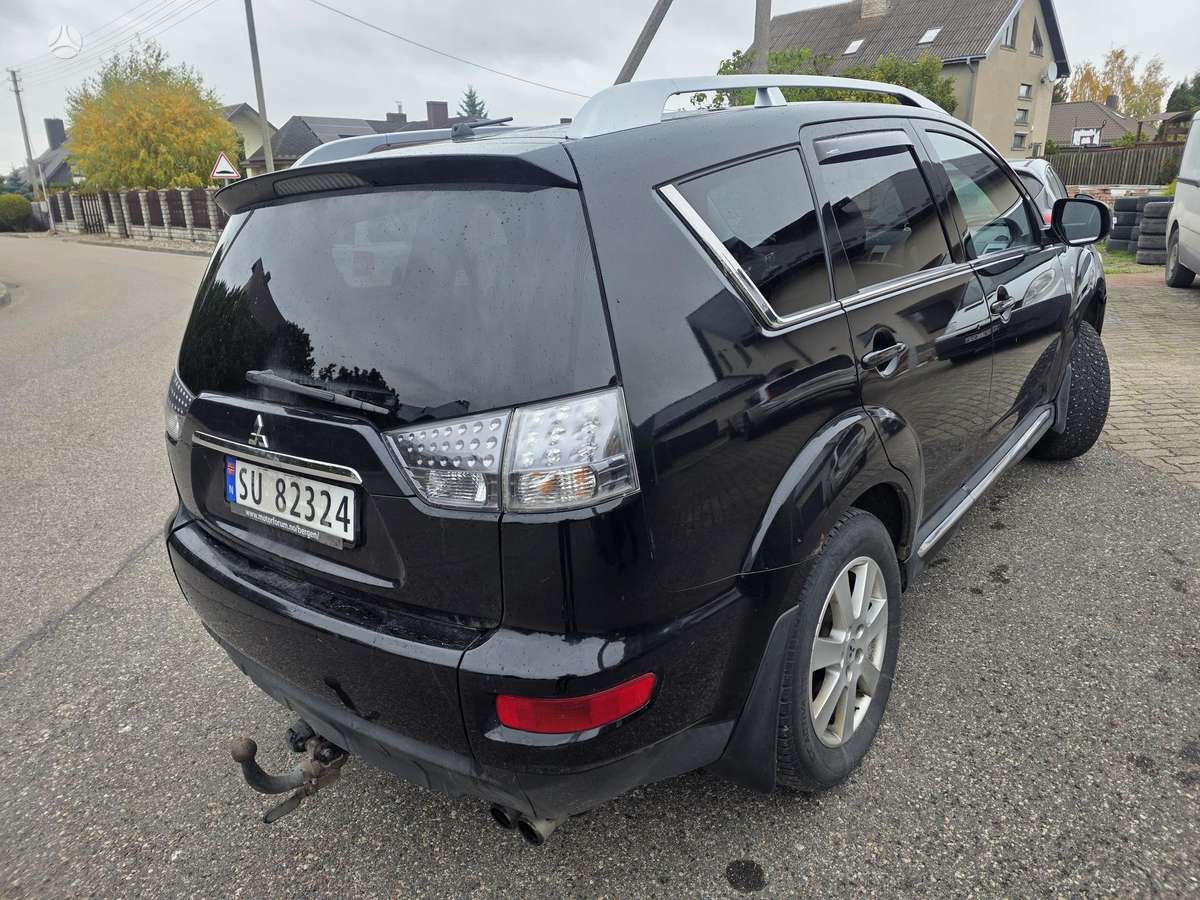 Mitsubishi Outlander 2010 — photo 5