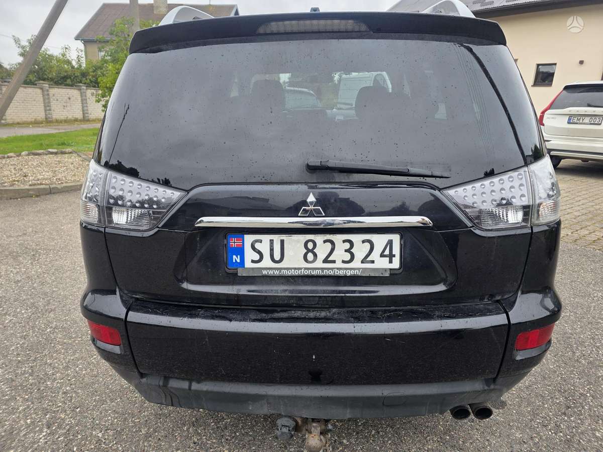 Mitsubishi Outlander 2010 — photo 6