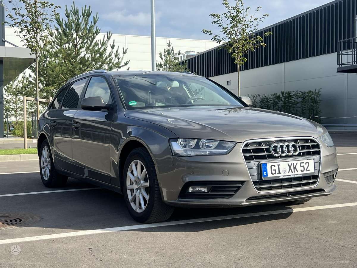 Audi A4 2013 — interior