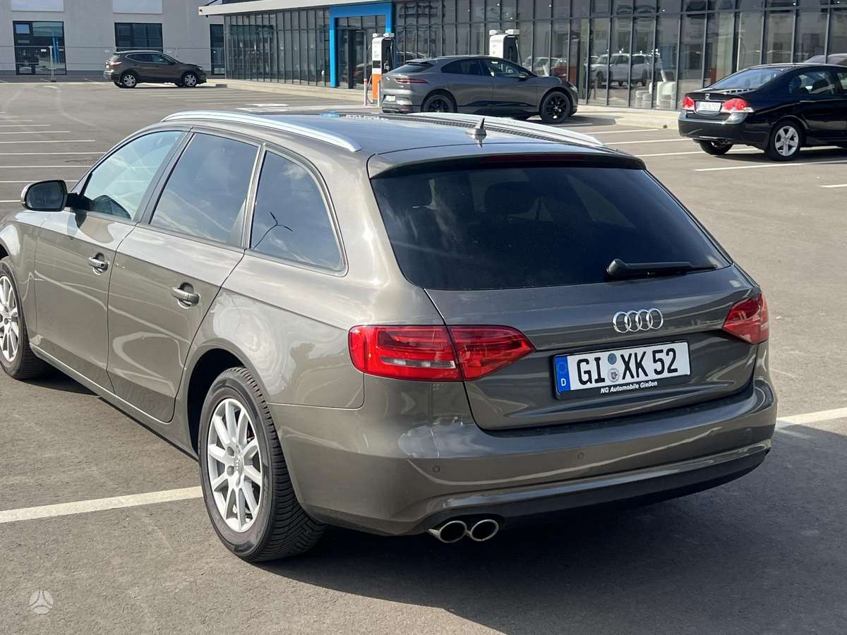 Audi A4 2013 — photo 9