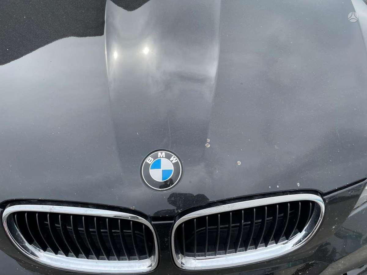 BMW 320 2009 — photo 7
