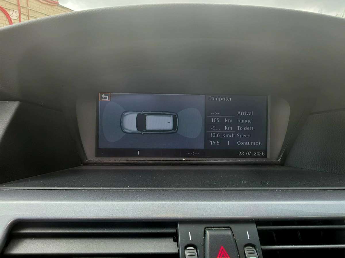 BMW 525 2008 — photo 13