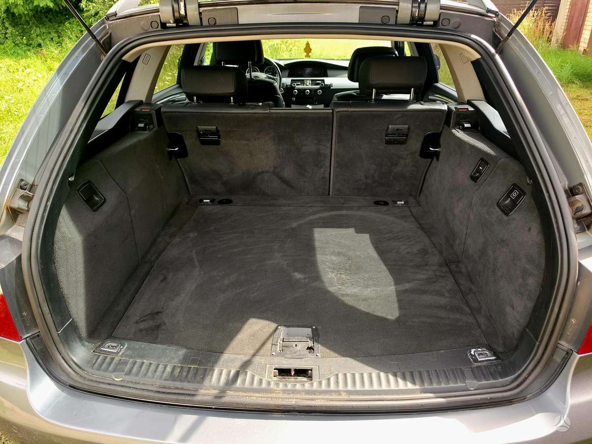 BMW 525 2008 — photo 14