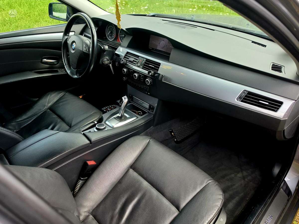 BMW 525 2008 — photo 7