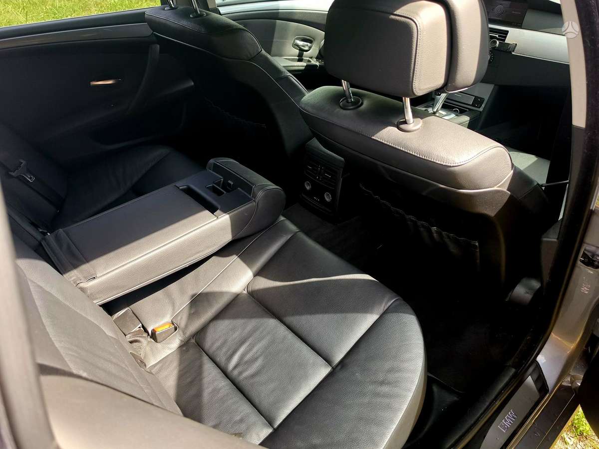 BMW 525 2008 — photo 8