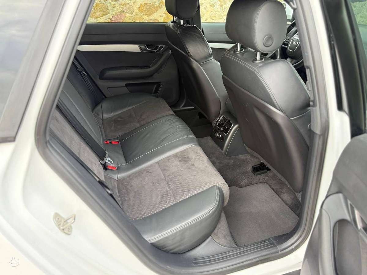 Audi A6 2010 — photo 11