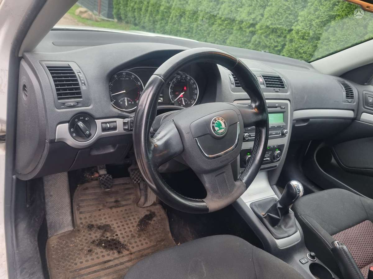 Skoda Octavia 2009 — photo 17