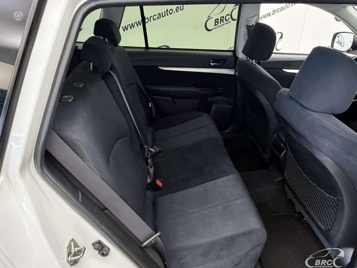 Subaru Outback 2013 — photo 11