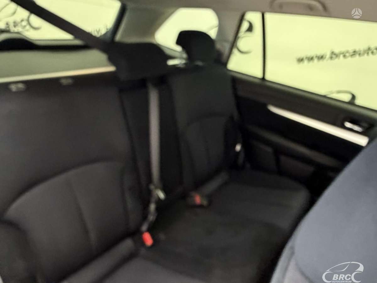 Subaru Outback 2013 — photo 12