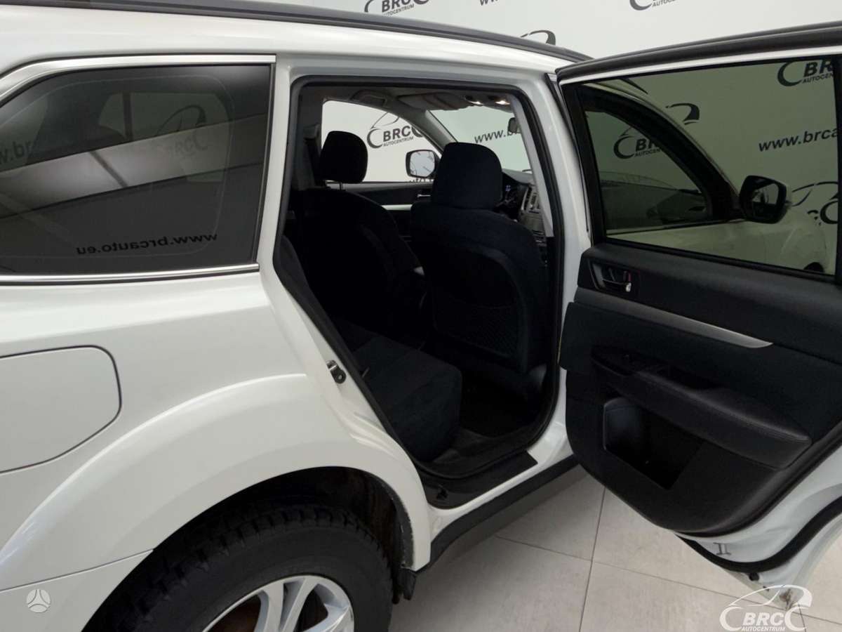 Subaru Outback 2013 — photo 13