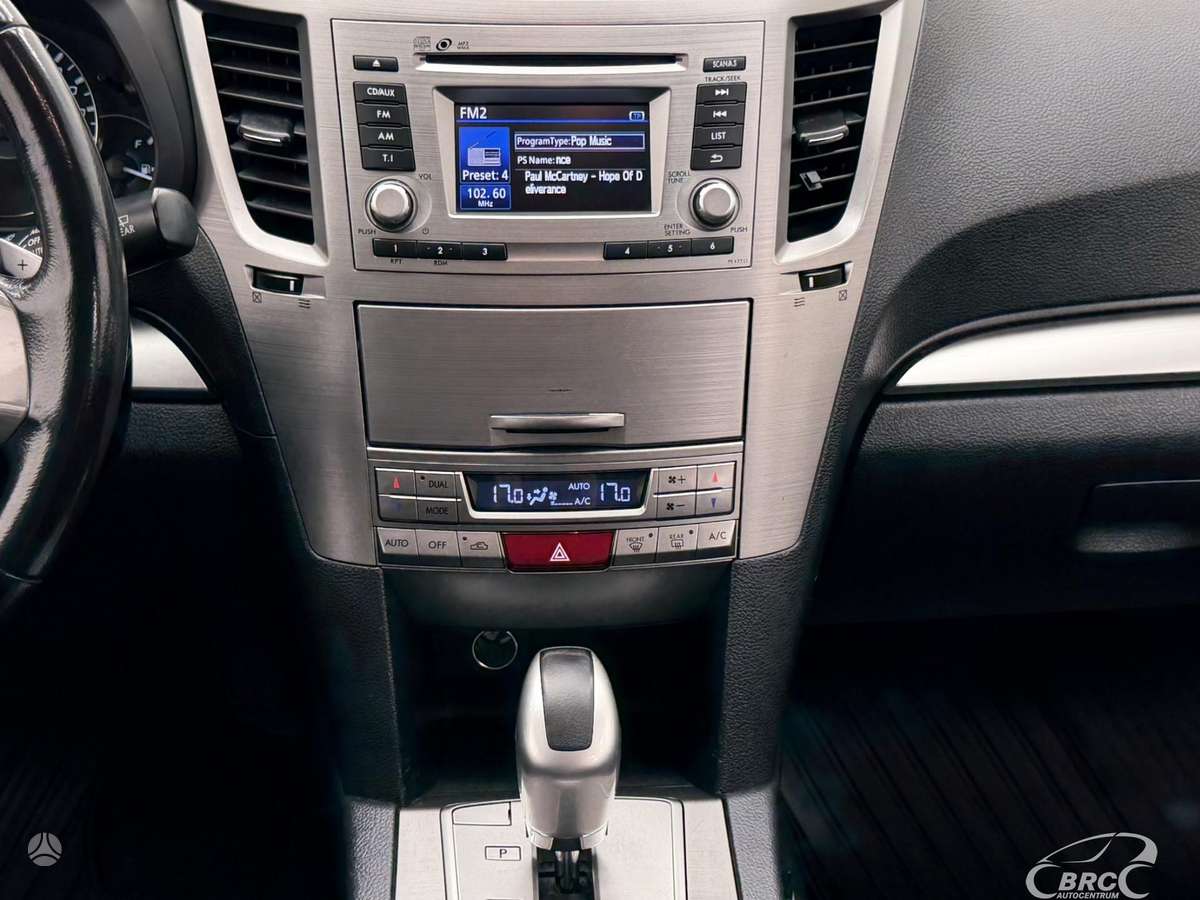 Subaru Outback 2013 — photo 17