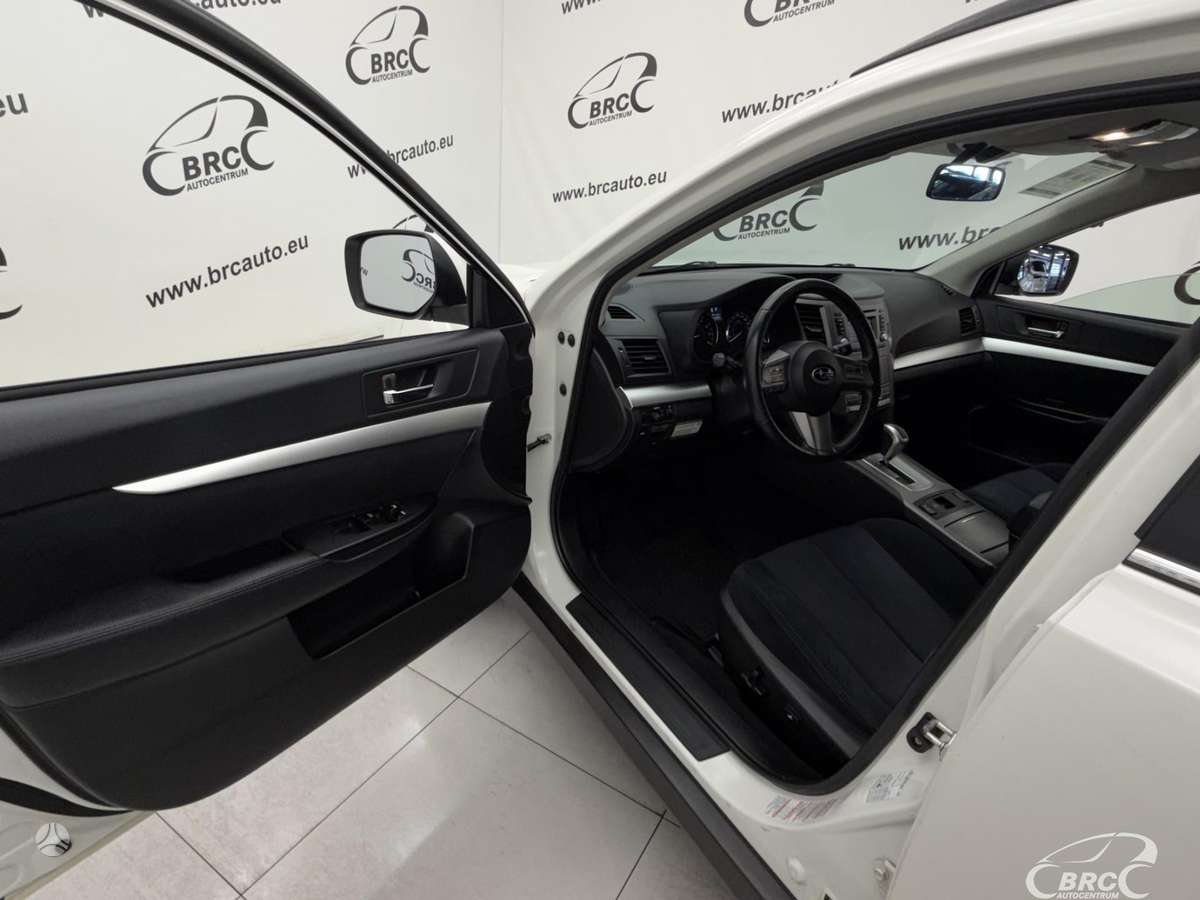 Subaru Outback 2013 — photo 19