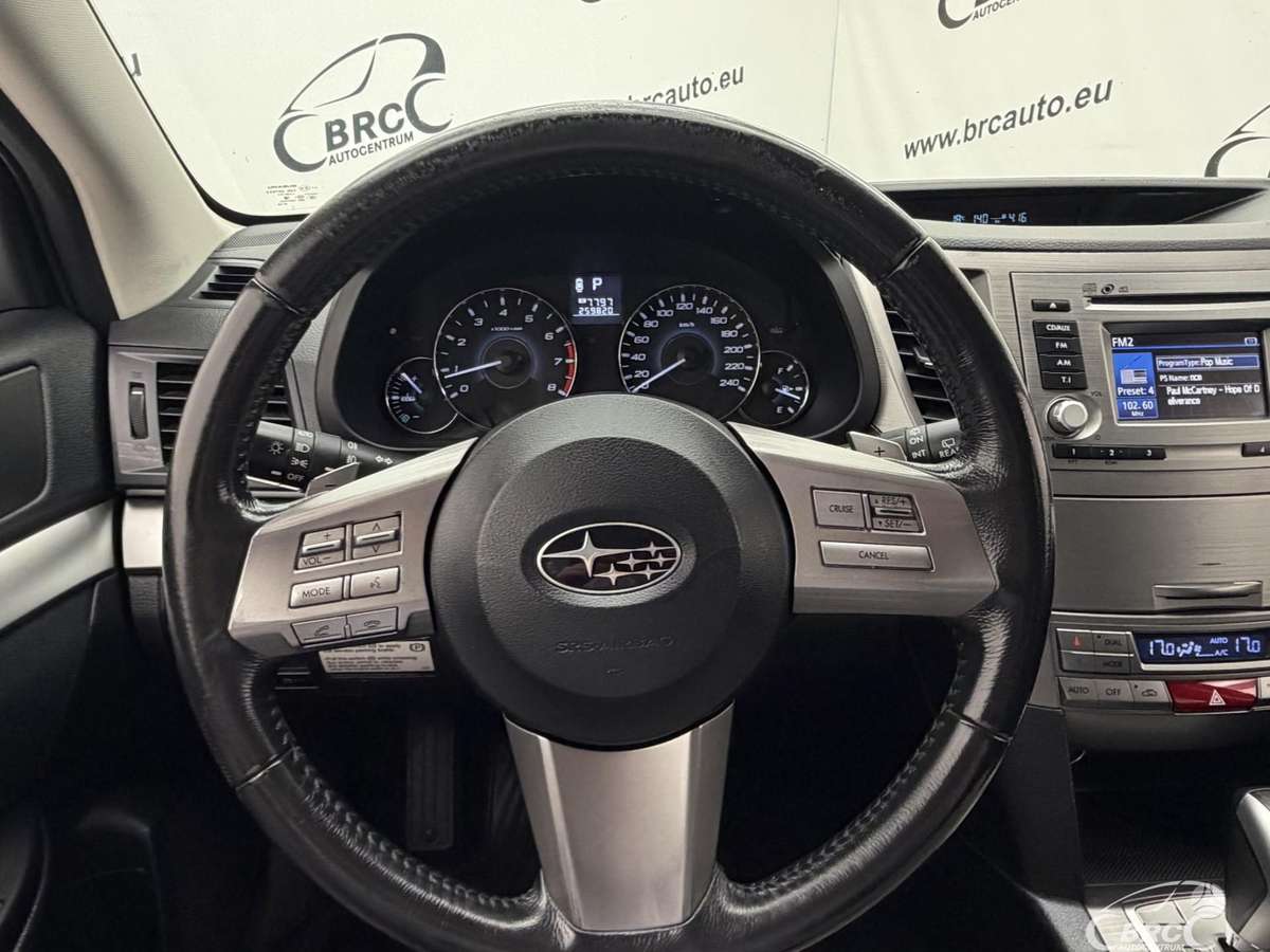 Subaru Outback 2013 — photo 27