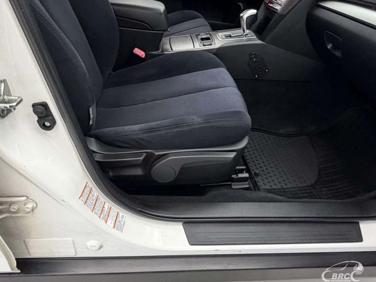 Subaru Outback 2013 — photo 7