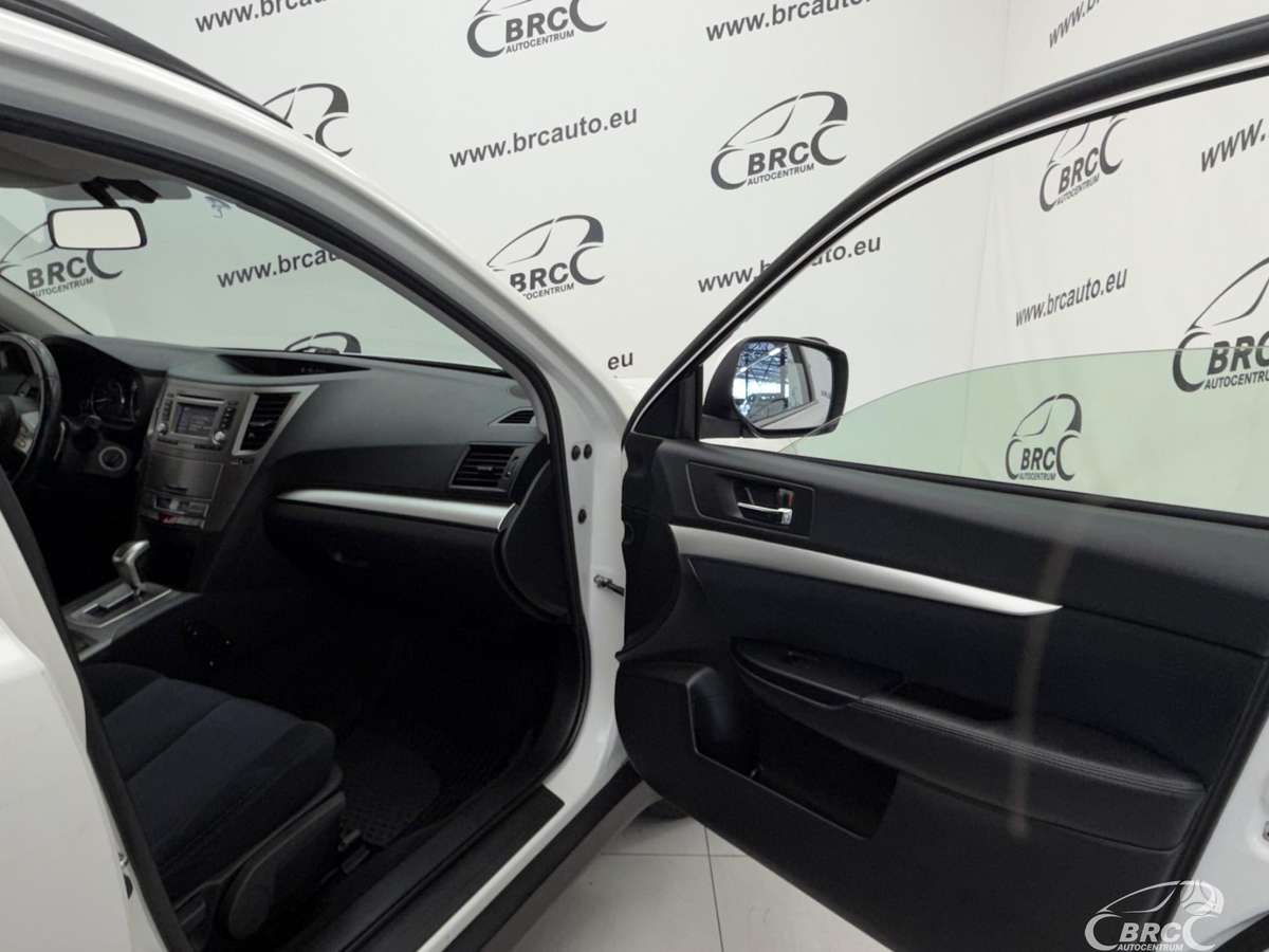 Subaru Outback 2013 — photo 9