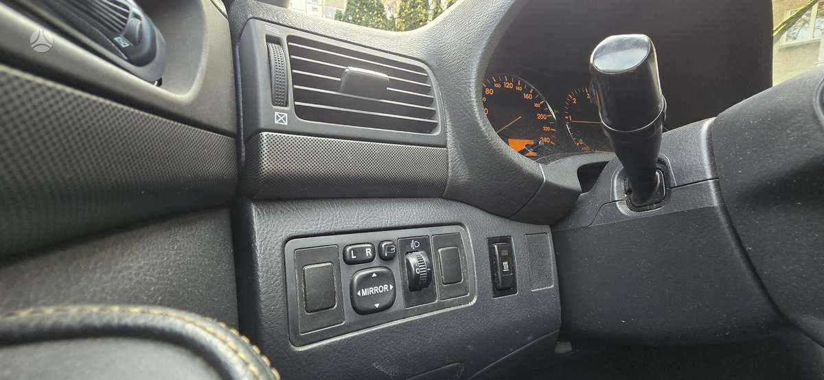 Toyota Avensis 2005 — photo 11