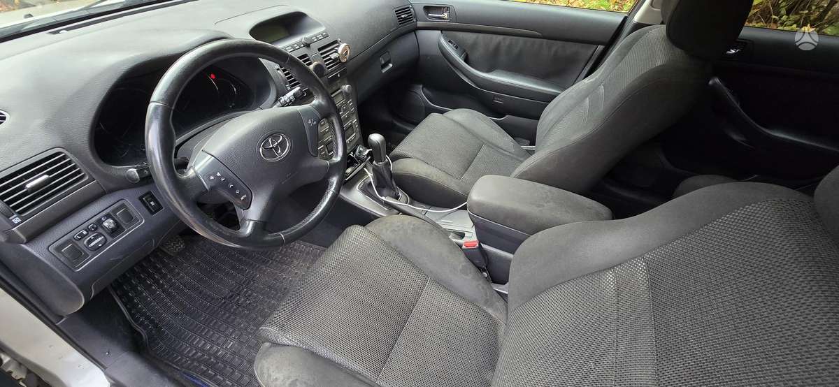 Toyota Avensis 2005 — photo 7