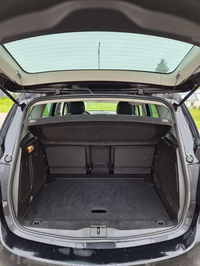 Opel Meriva 2012 — photo 10