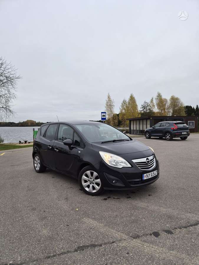 Opel Meriva 2012 — photo 13