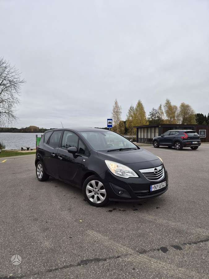 Opel Meriva 2012 — photo 14