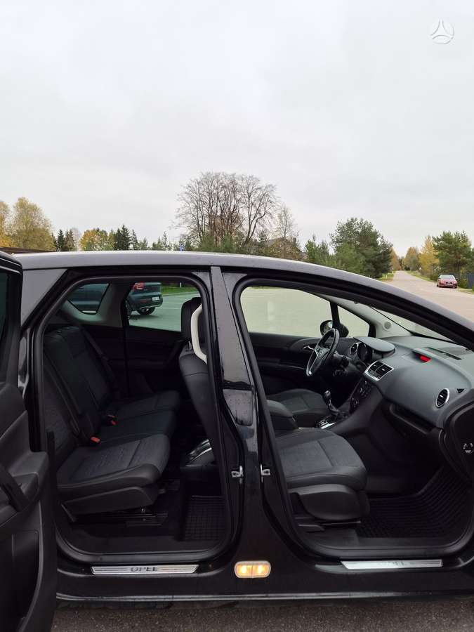 Opel Meriva 2012 — photo 15