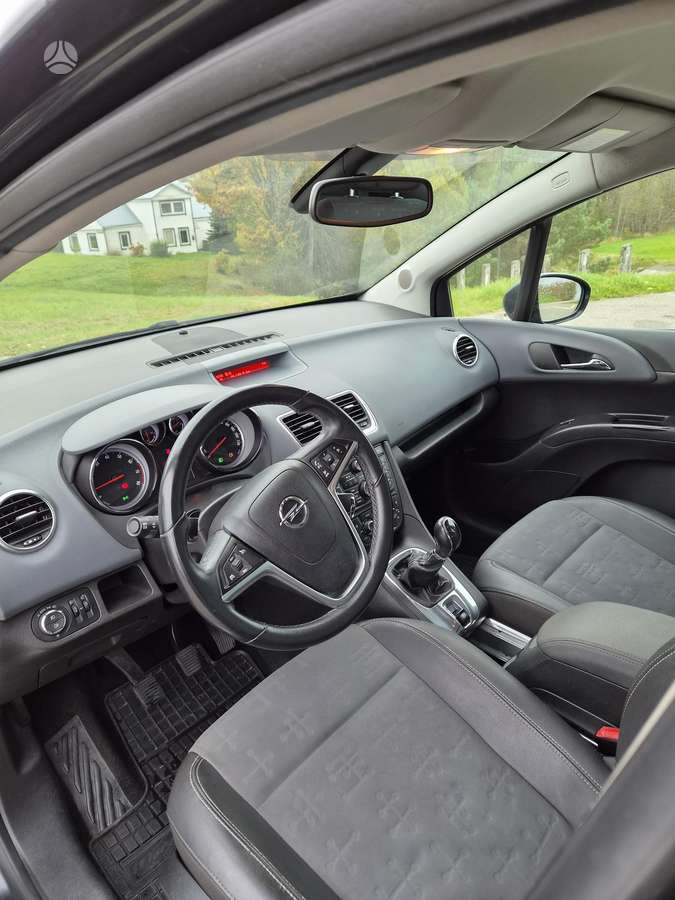 Opel Meriva 2012 — photo 6