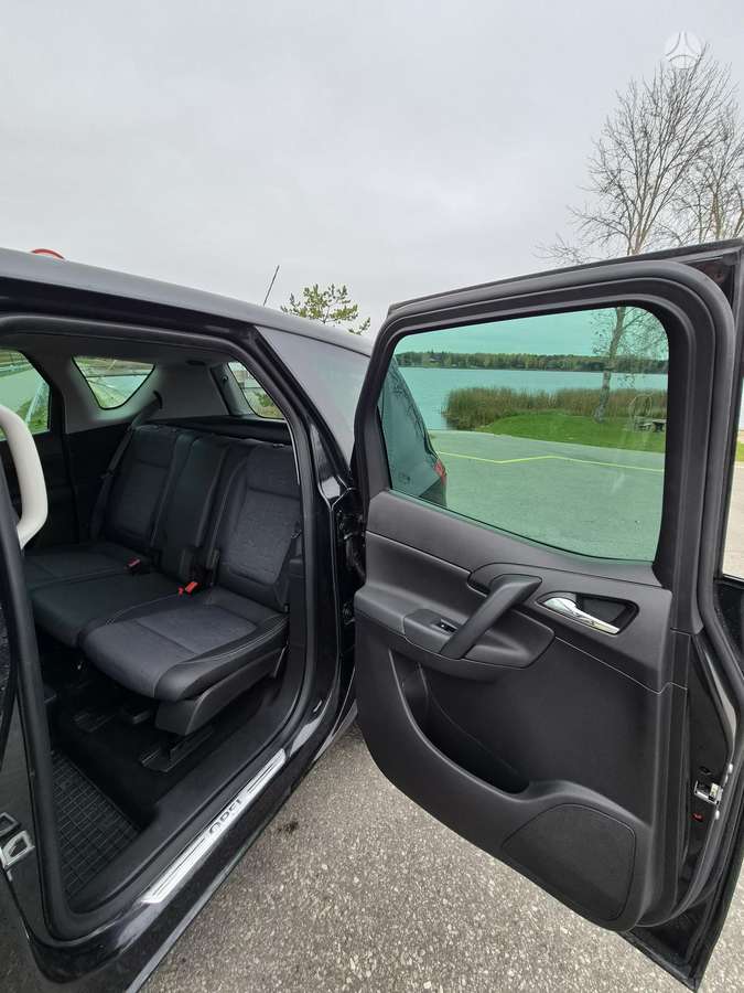 Opel Meriva 2012 — photo 9
