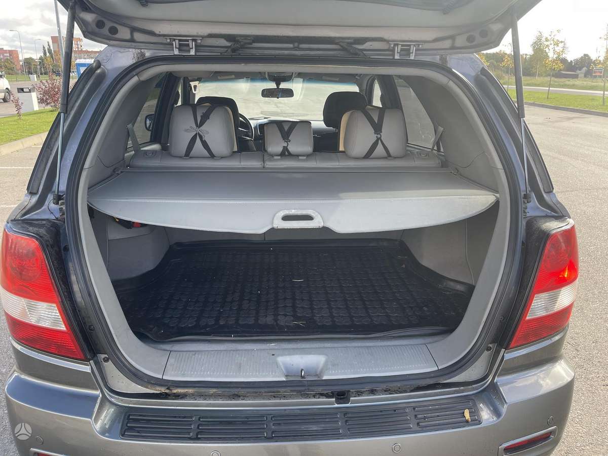 Kia Sorento 2005 — photo 7