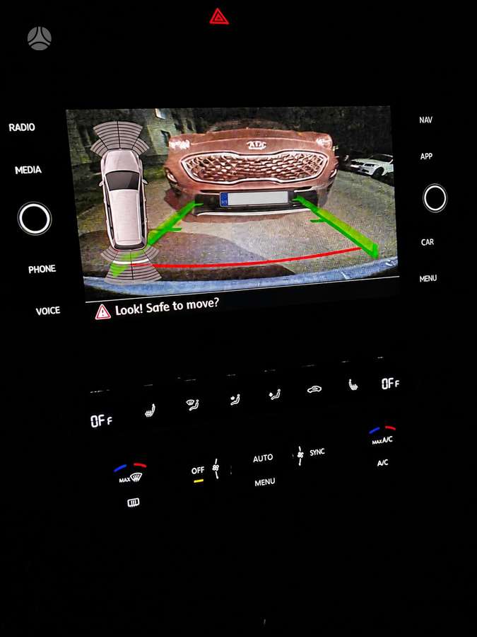 Volkswagen Golf 2015 — photo 25