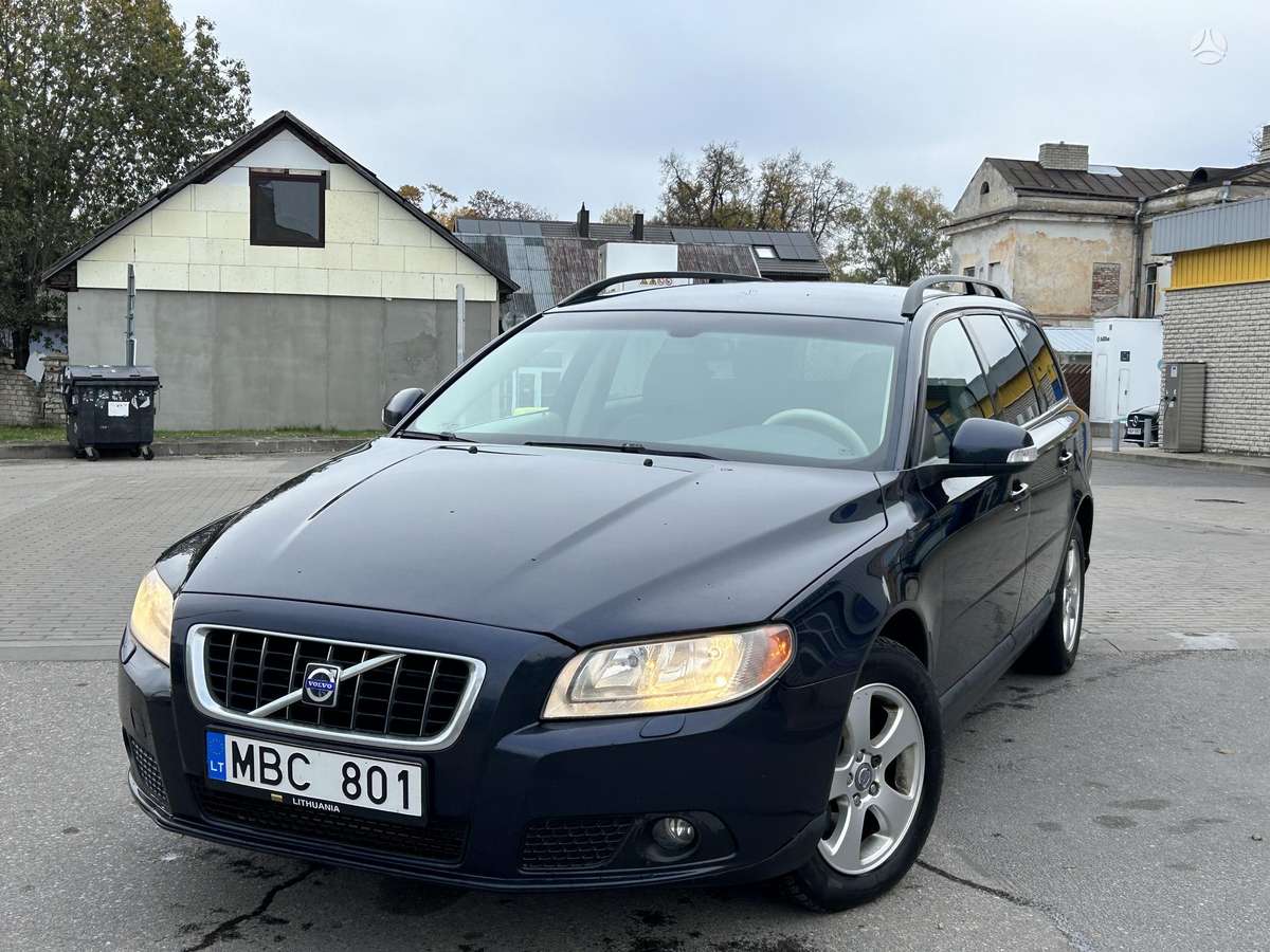 Volvo V70 2007 — салон