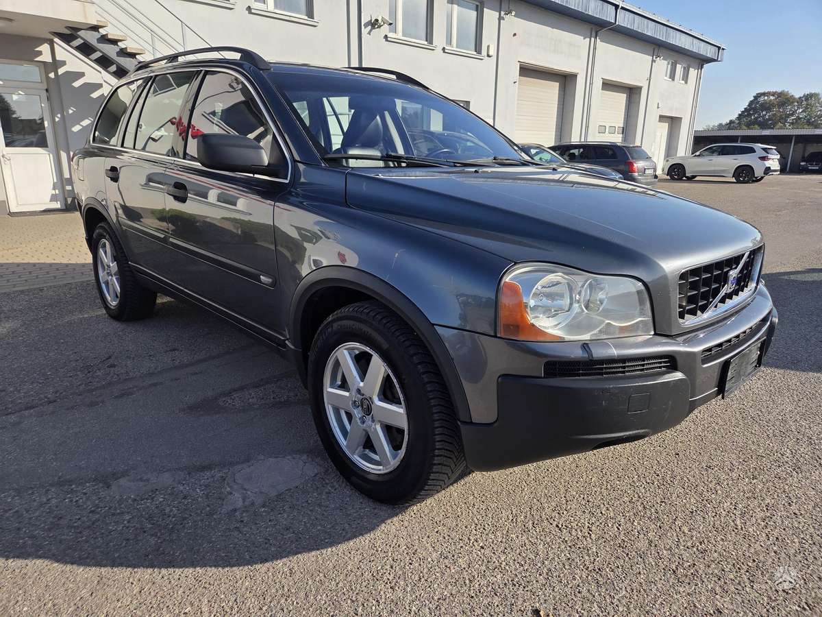 Volvo XC90 2006 — салон