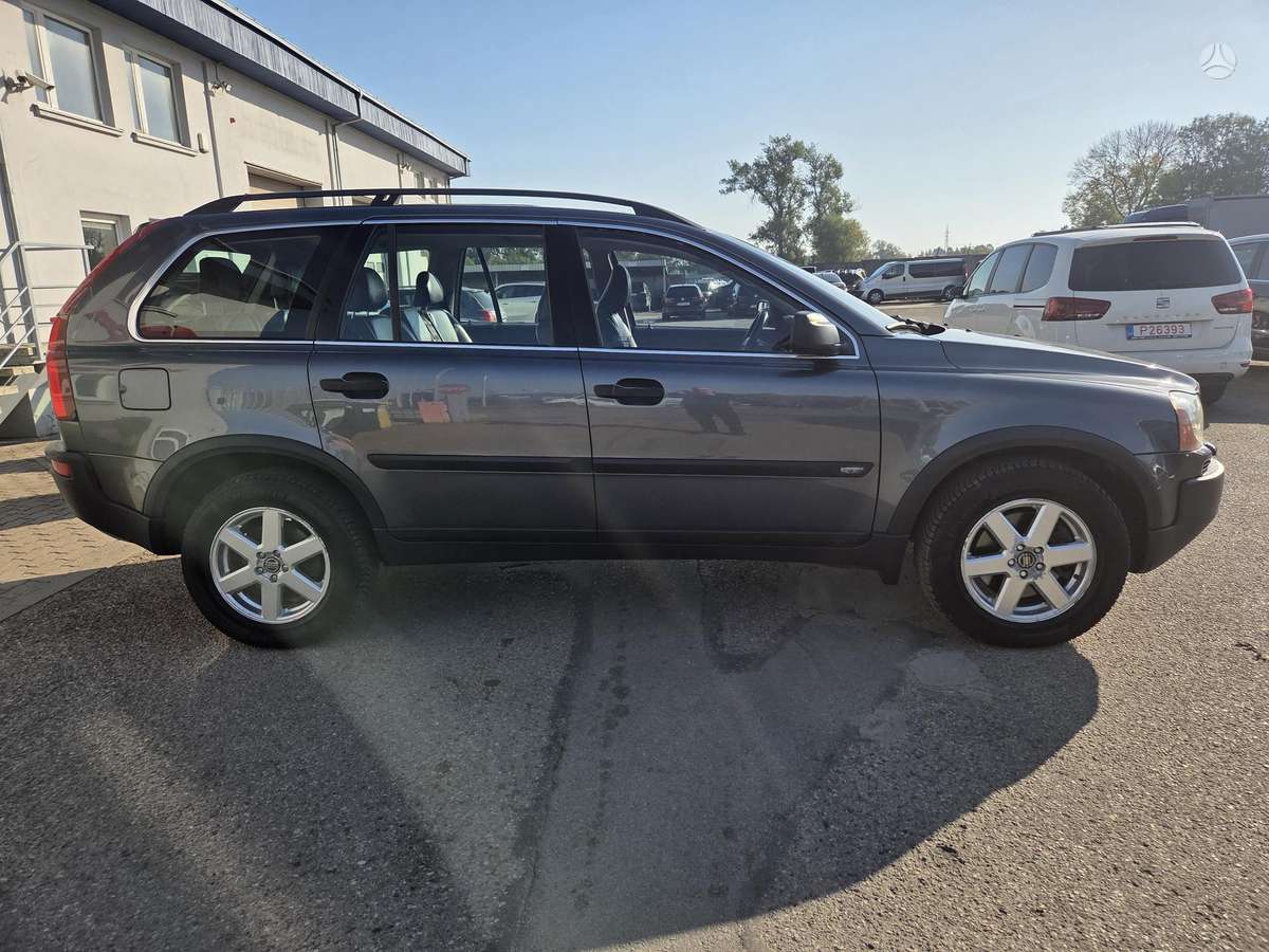 Volvo XC90 2006 — двигун 2401 cm³, 185 HP (136kW)
