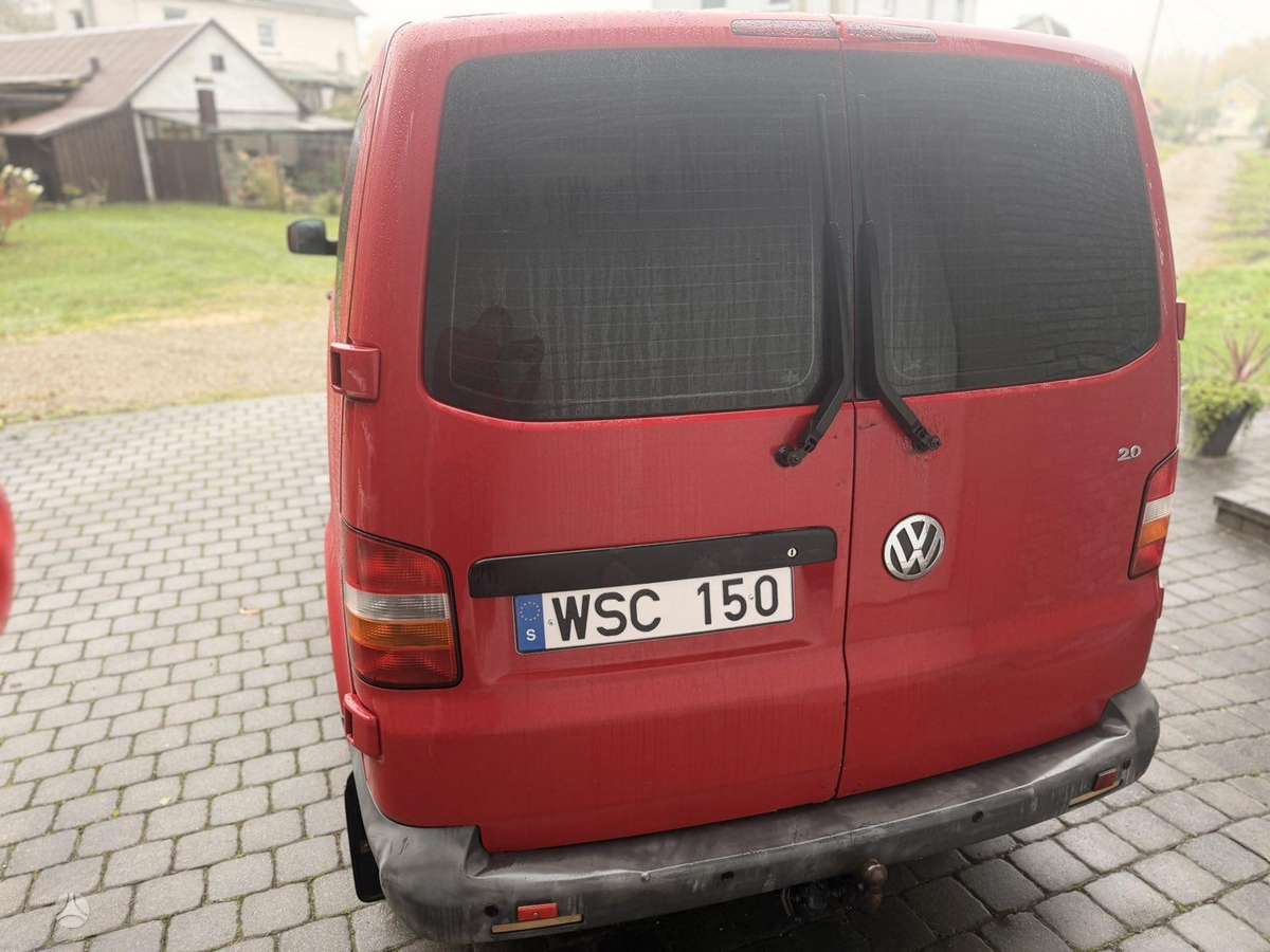 Volkswagen Caravelle 2004 — photo 5