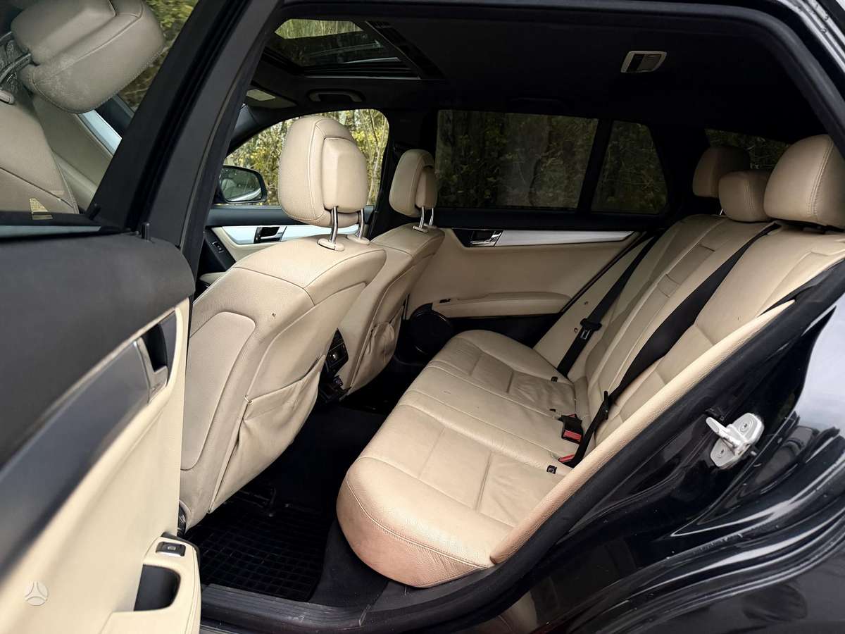 Mercedes-Benz C220 2008 — photo 10
