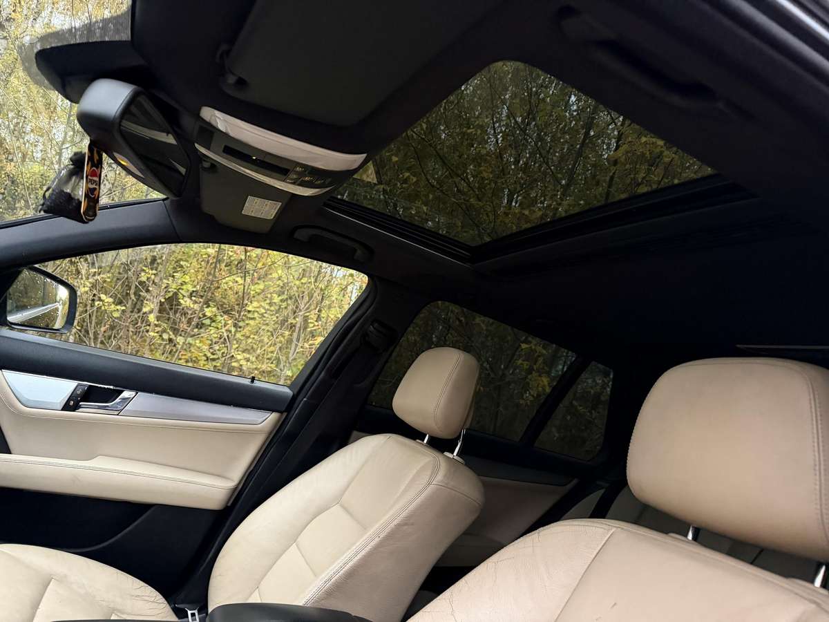 Mercedes-Benz C220 2008 — photo 7