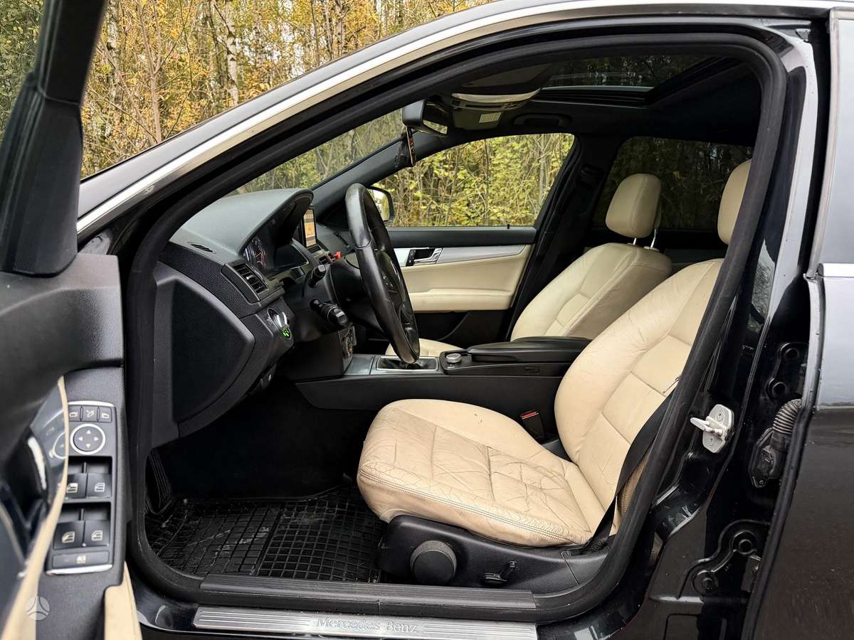 Mercedes-Benz C220 2008 — photo 8