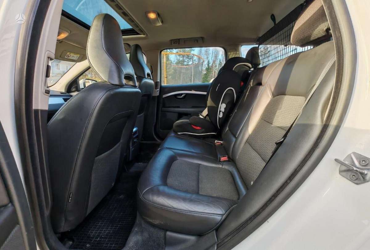 Volvo V70 2015 — engine 1560 cm³, 116 HP (85kW)