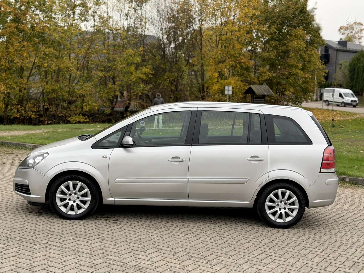Opel Zafira 2010 — engine 1900 cm³