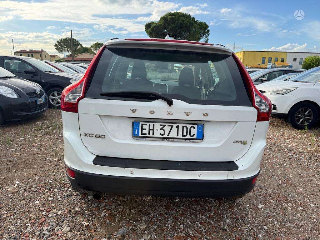 Volvo XC60 2011 — photo 5